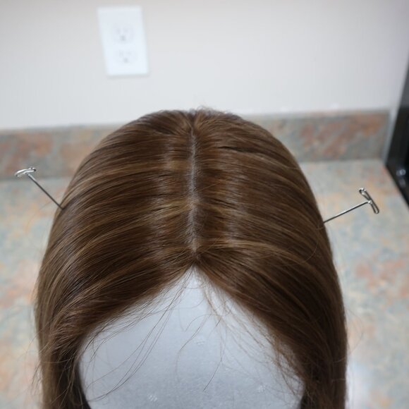 Beautiful Layered 21 Inch Auburn Wig - Picture 4 of 5